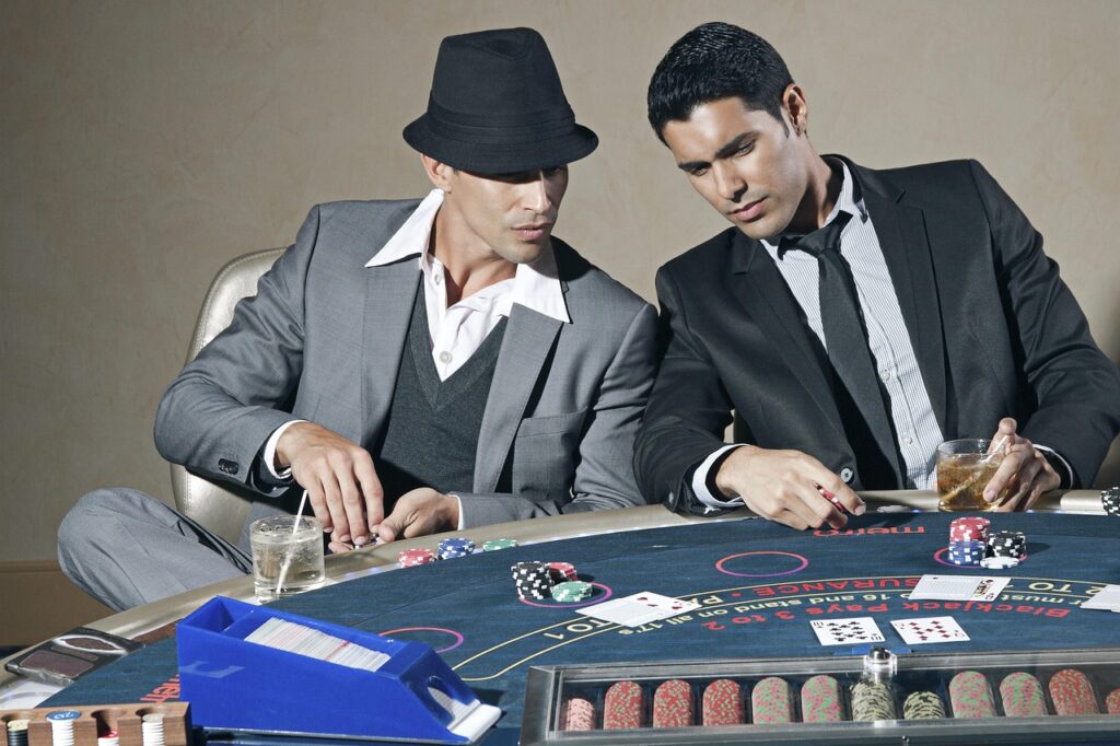 https://www.reddit.com/r/poker/comments/1u88e3x/hosting_a_home_poker_cash_game/ - 【实战进阶】家庭现金局规则怎么定？从一位新手的设置说起