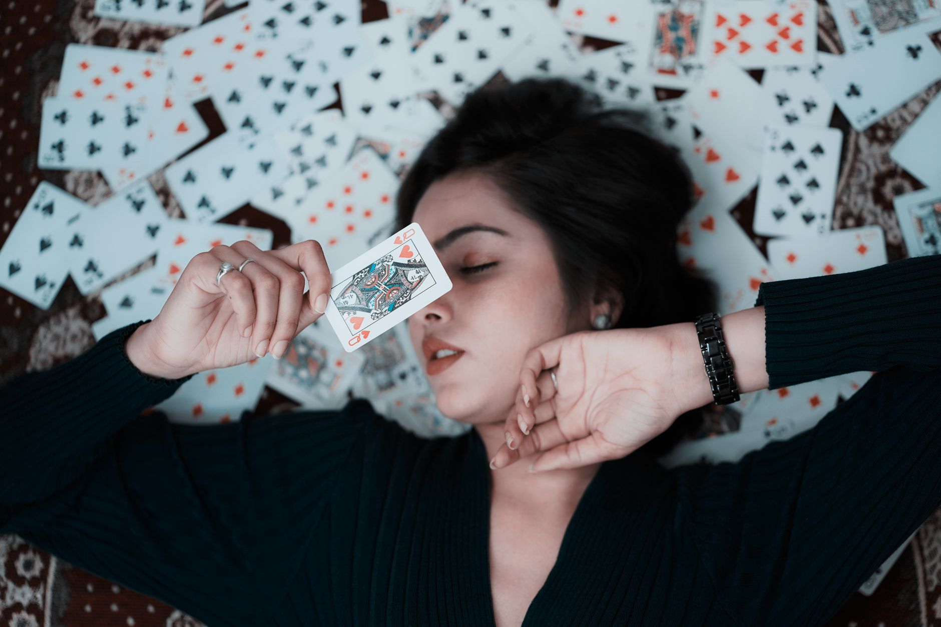 翻牌圈持续下注频率怎么定?四大维度拆解与实战优化(实战示例)